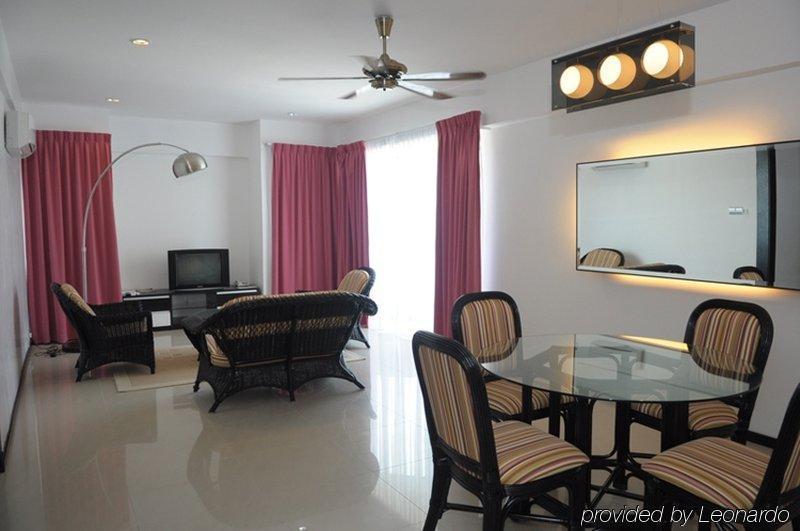קוטה קינבלו Likas Square Apartment Hotel מראה חיצוני תמונה