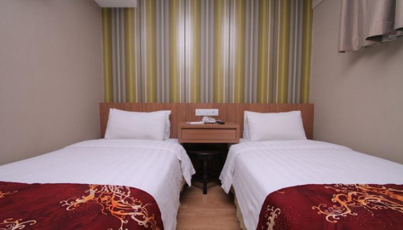 קוטה קינבלו Likas Square Apartment Hotel מראה חיצוני תמונה