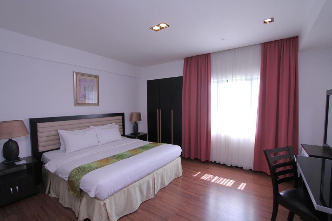 קוטה קינבלו Likas Square Apartment Hotel מראה חיצוני תמונה