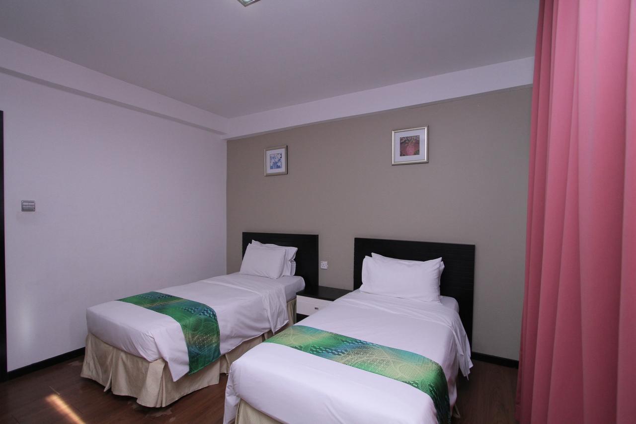 קוטה קינבלו Likas Square Apartment Hotel מראה חיצוני תמונה