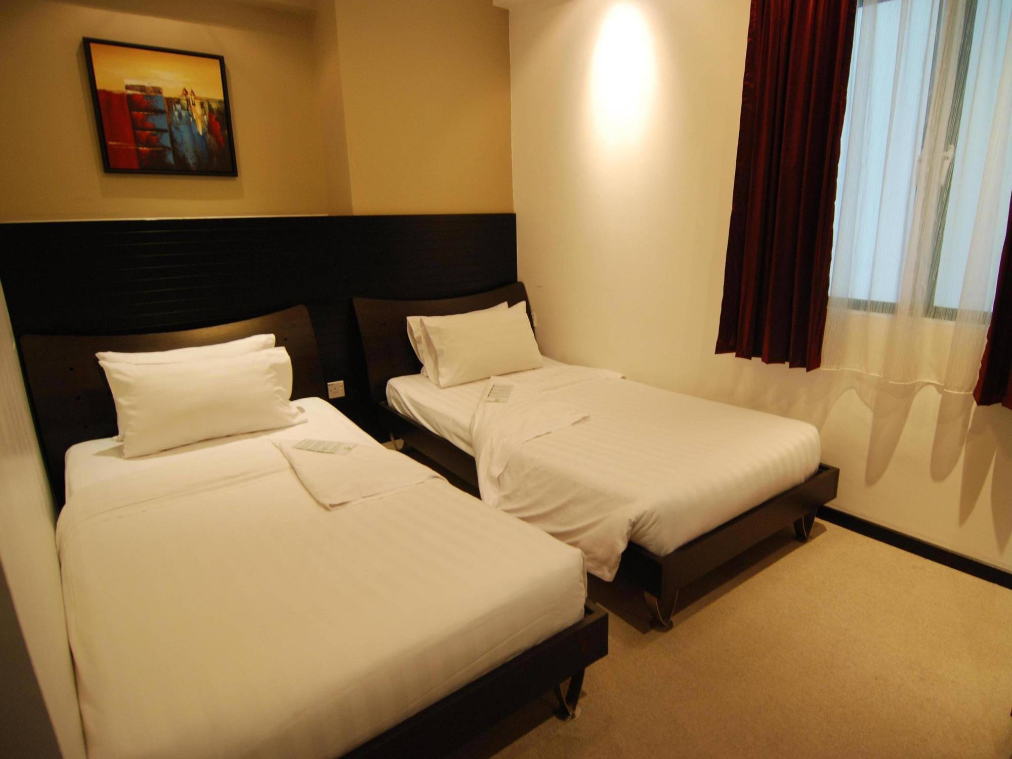 קוטה קינבלו Likas Square Apartment Hotel מראה חיצוני תמונה