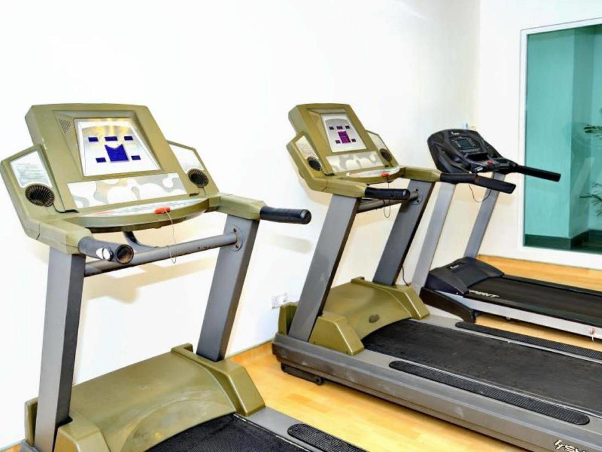 קוטה קינבלו Likas Square Apartment Hotel מראה חיצוני תמונה