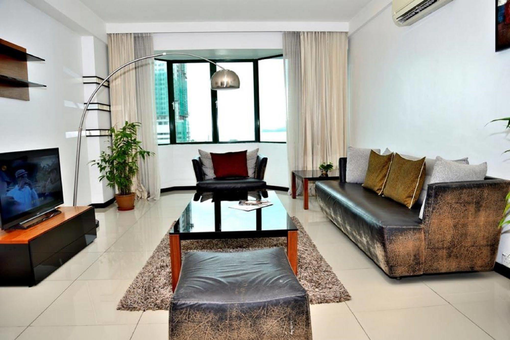 קוטה קינבלו Likas Square Apartment Hotel מראה חיצוני תמונה