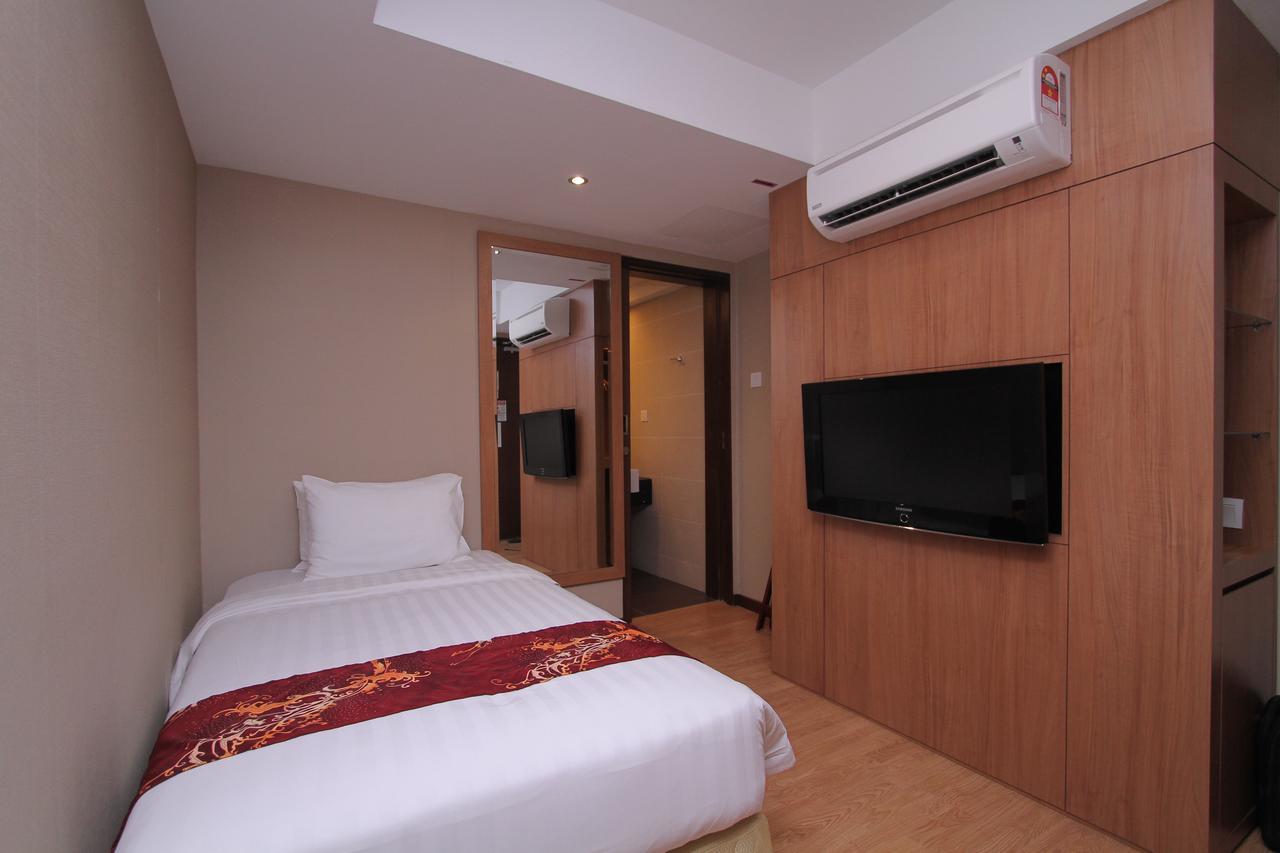 קוטה קינבלו Likas Square Apartment Hotel מראה חיצוני תמונה