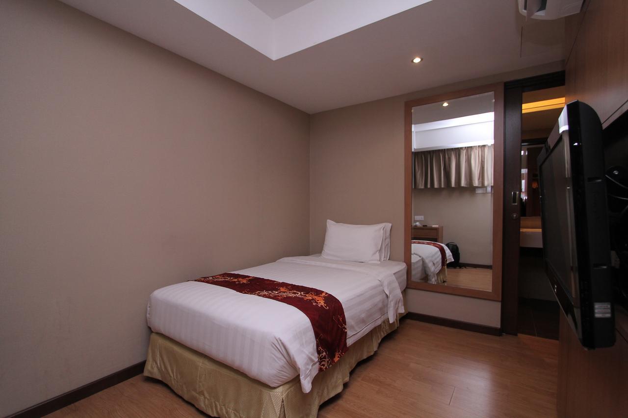 קוטה קינבלו Likas Square Apartment Hotel מראה חיצוני תמונה